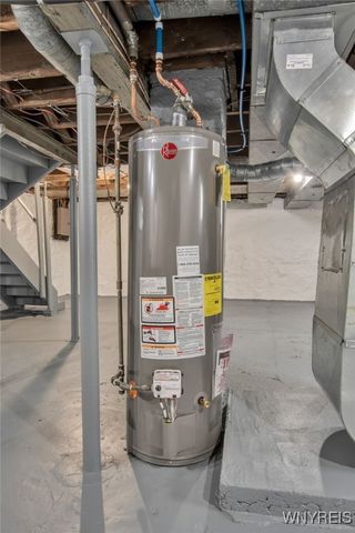 42 Hennepin Street, Buffalo, NY 14206