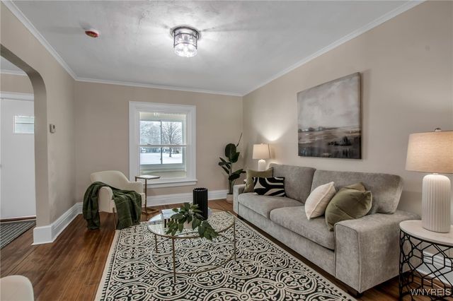 42 Hennepin Street, Buffalo, NY 14206