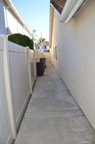 45311 Callesito Ordenes, Temecula, CA 92592