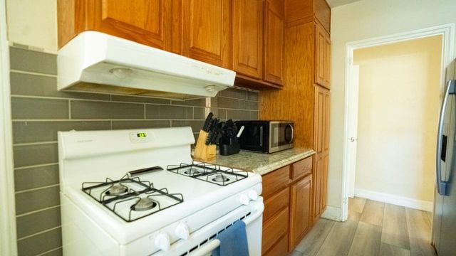 332 S Swinton Avenue S, Delray Beach, FL 33444