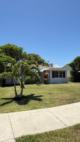 332 S Swinton Avenue S, Delray Beach, FL 33444