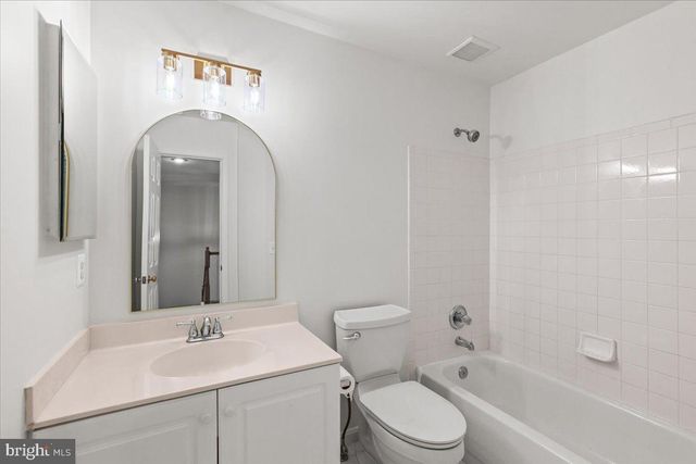 10524 JAMES WREN WAY, Fairfax, VA 22030