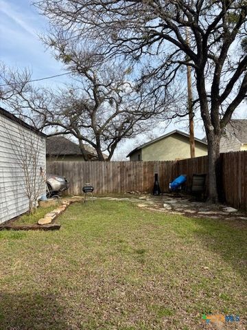 1008 Pleasant Street, Gatesville, TX 76528