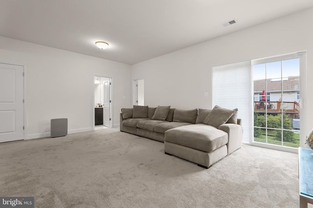 3 GREENSBOROUGH RD, Reisterstown, MD 21136