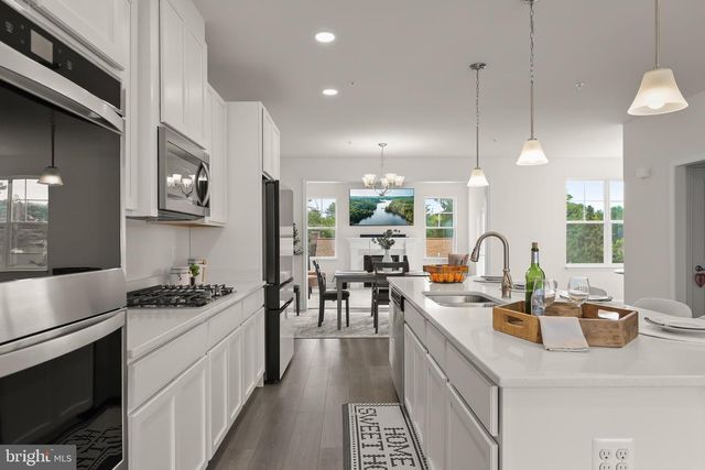 3 GREENSBOROUGH RD, Reisterstown, MD 21136