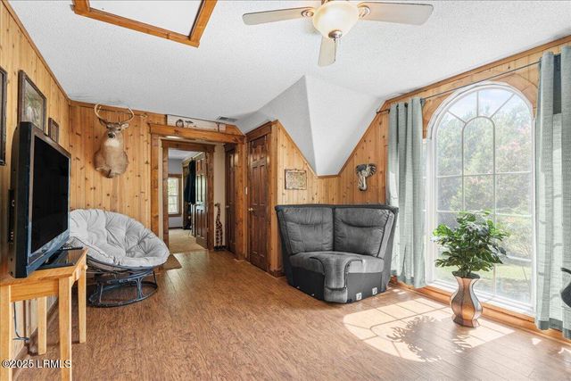 168 Walker Road, Early Branch, SC 29916