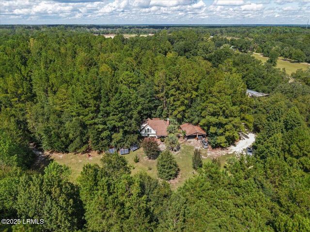 168 Walker Road, Early Branch, SC 29916