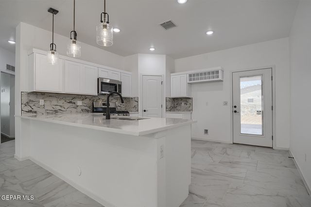 12153 Sanna Drive, El Paso, TX 79934