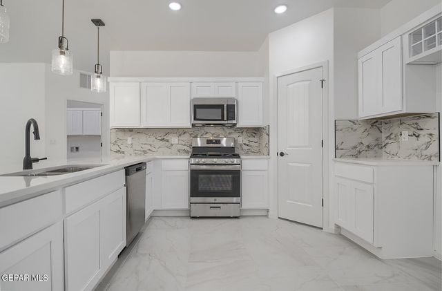 12153 Sanna Drive, El Paso, TX 79934