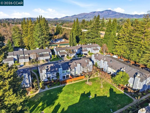 242 Ashley Cir, Danville, CA 94526