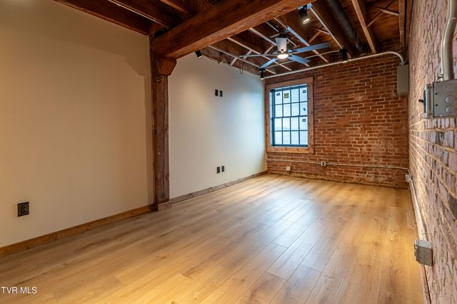 453 East Main Street 300, Kingsport, TN 37660