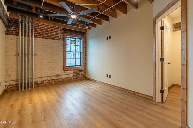 453 East Main Street 300, Kingsport, TN 37660