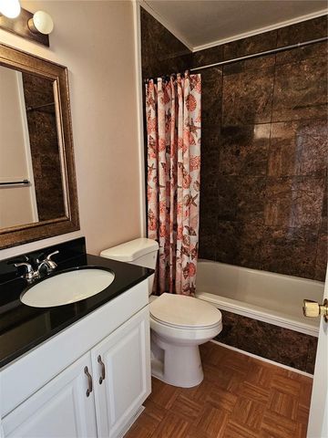 395 114TH AVENUE N 4, St Petersburg, FL 33716