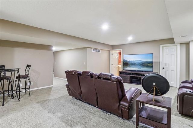 14500 Perry Street, Overland Park, KS 66221