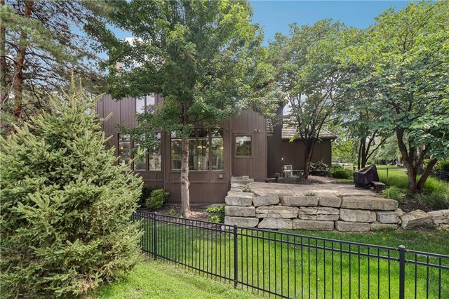 14500 Perry Street, Overland Park, KS 66221