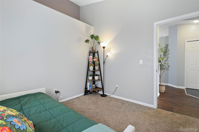 3309 Hilltop Drive, Holly Village, MI 48442