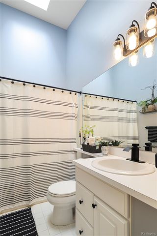 3309 Hilltop Drive, Holly Village, MI 48442