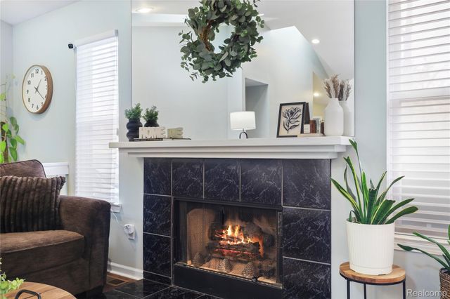 3309 Hilltop Drive, Holly Village, MI 48442