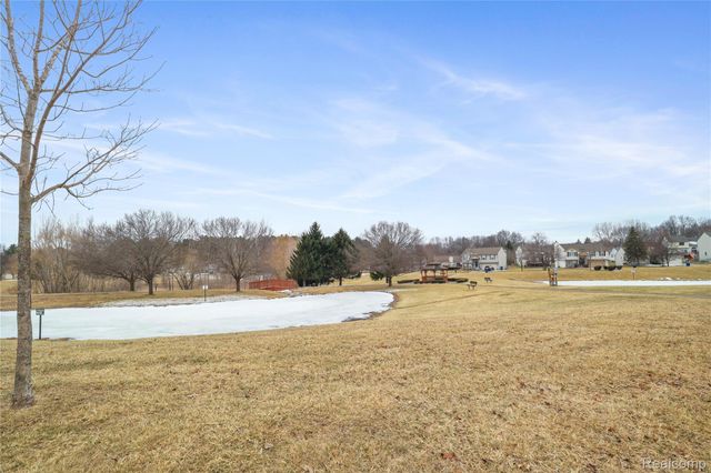 3309 Hilltop Drive, Holly Village, MI 48442