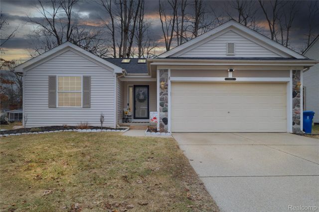 3309 Hilltop Drive, Holly Village, MI 48442