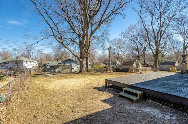 15300 E 36th Terrace S, Independence, MO 64055