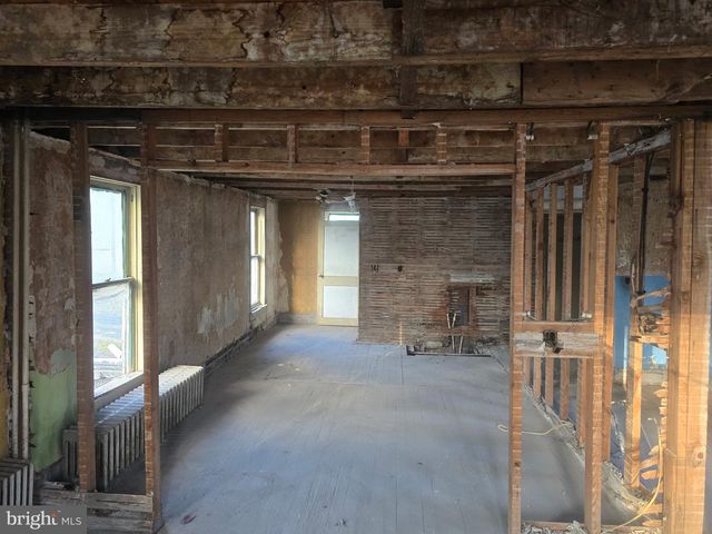 43 S 5TH ST, Lewistown, PA 17044