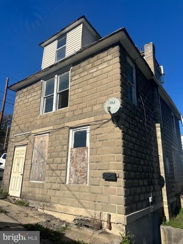 43 S 5TH ST, Lewistown, PA 17044