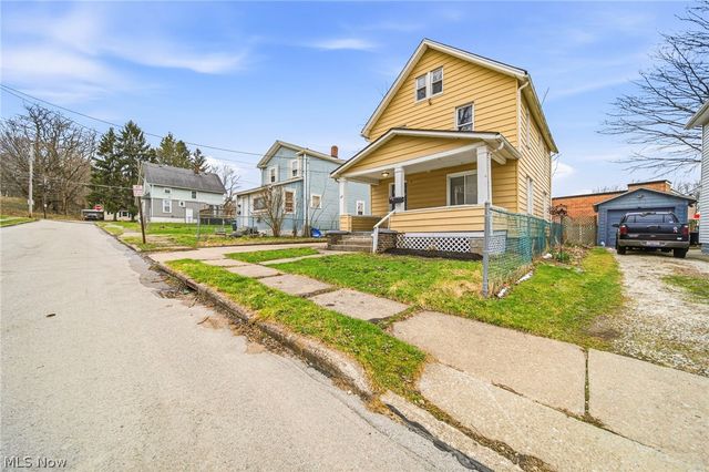 320 Fox Drive, Ashtabula, OH 44004