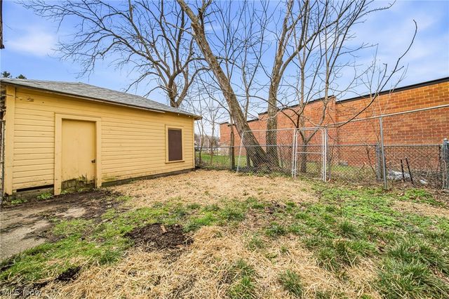 320 Fox Drive, Ashtabula, OH 44004