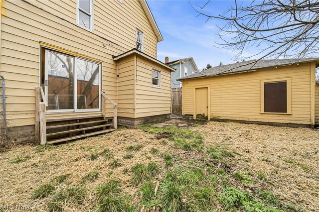 320 Fox Drive, Ashtabula, OH 44004