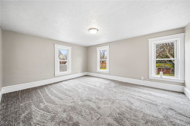 320 Fox Drive, Ashtabula, OH 44004