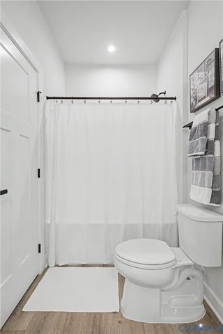 6266 Sheehan Xing, Moseley, VA 23120