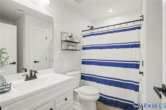 6266 Sheehan Xing, Moseley, VA 23120
