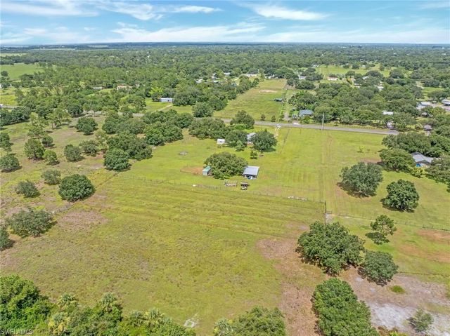 1211 Crescent AVE, Labelle, FL 33935