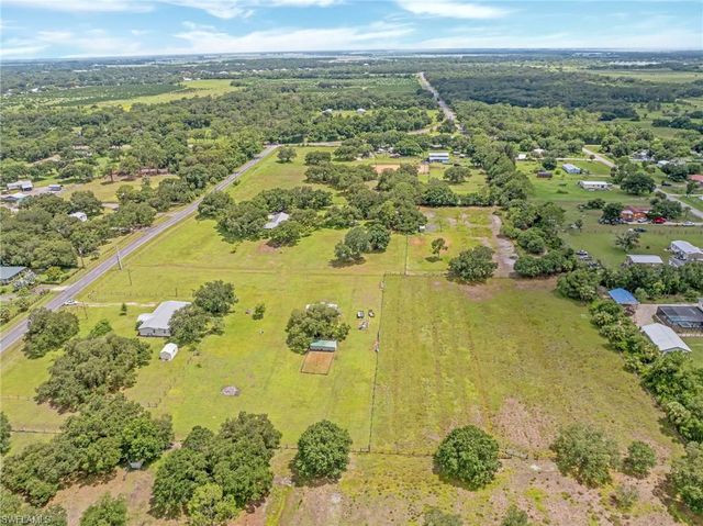 1211 Crescent AVE, Labelle, FL 33935