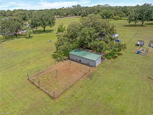 1211 Crescent AVE, Labelle, FL 33935