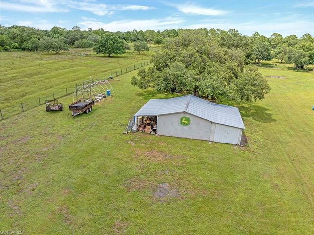 1211 Crescent AVE, Labelle, FL 33935