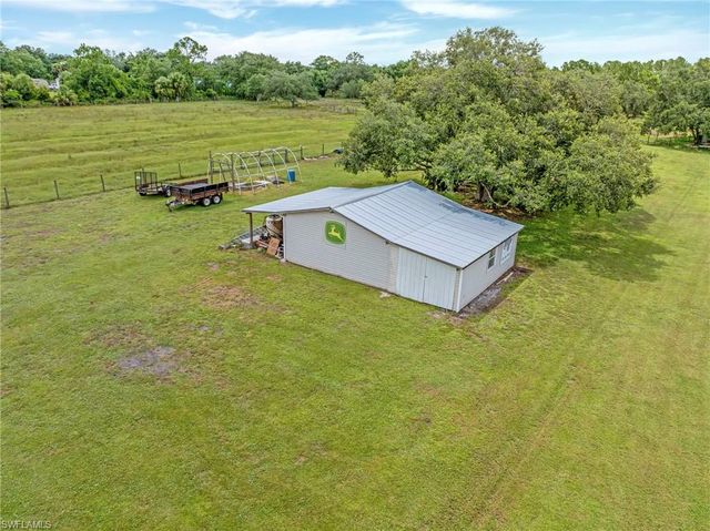 1211 Crescent AVE, Labelle, FL 33935