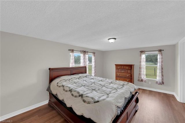 1211 Crescent AVE, Labelle, FL 33935