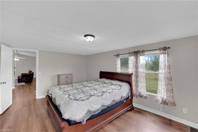 1211 Crescent AVE, Labelle, FL 33935