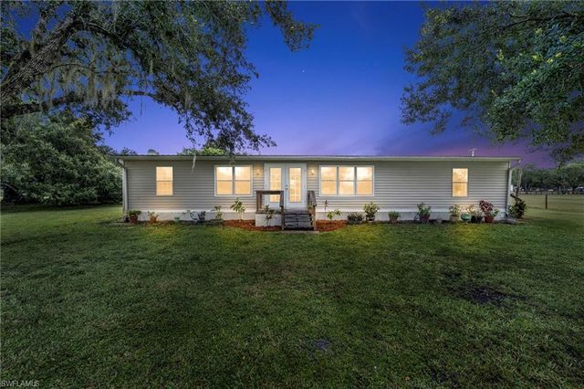 1211 Crescent AVE, Labelle, FL 33935