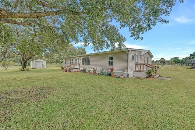 1211 Crescent AVE, Labelle, FL 33935