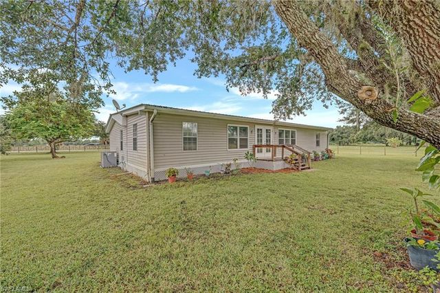 1211 Crescent AVE, Labelle, FL 33935