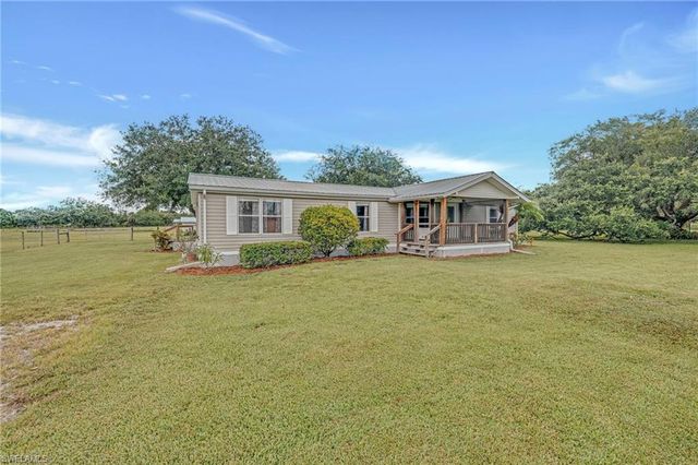 1211 Crescent AVE, Labelle, FL 33935