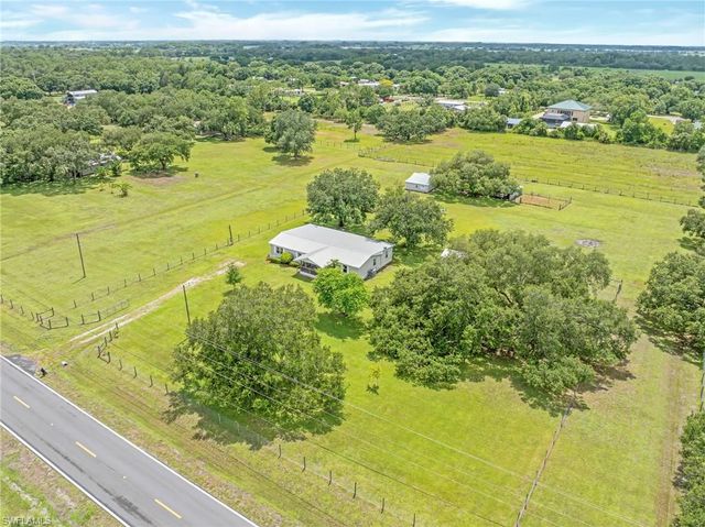 1211 Crescent AVE, Labelle, FL 33935