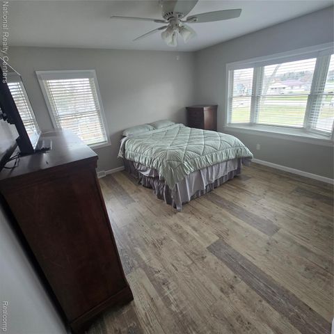 13477 S Horrell Road, Fenton, MI 48430