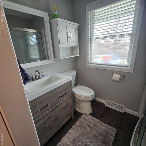 13477 S Horrell Road, Fenton, MI 48430