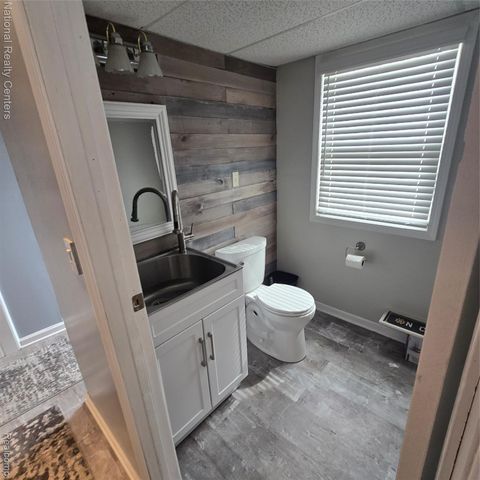 13477 S Horrell Road, Fenton, MI 48430