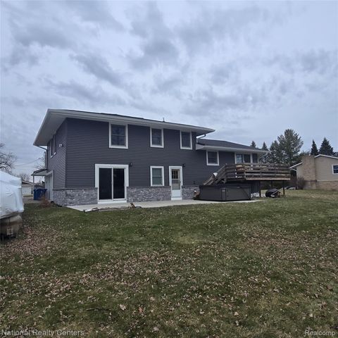 13477 S Horrell Road, Fenton, MI 48430