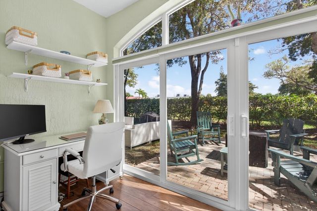 8204 Santa Monica Avenue 8204, Tamarac, FL 33321